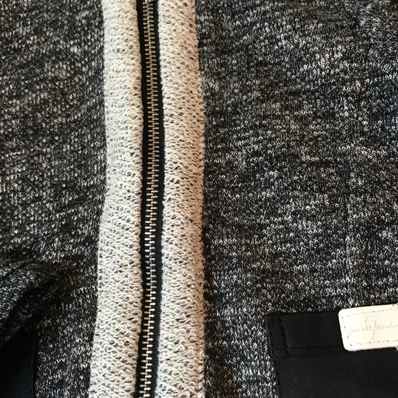 7 set - Picture 3 of 6